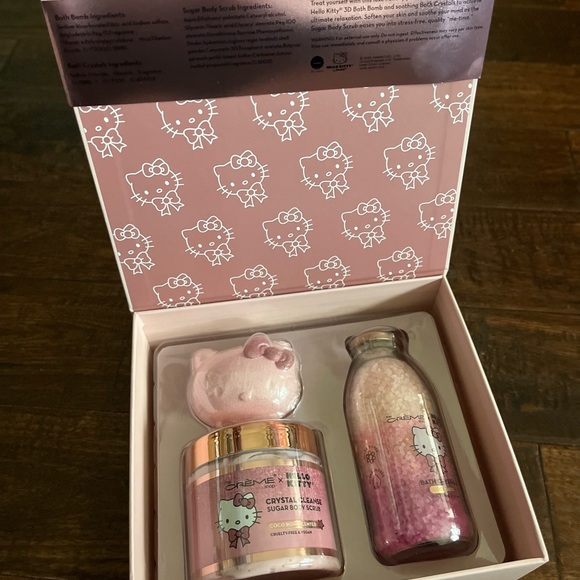 hello kitty bath spa set - Picture 3 of 5